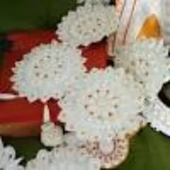 Decorative Shola Flower